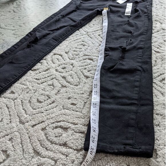 NWT DENIM GOLD black high rise distressed jeans size 28x32 - Picture 7 of 13